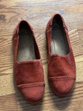 Earth Origins Britt Suede Paprika Color Padded Slip On Shoes Size 9M